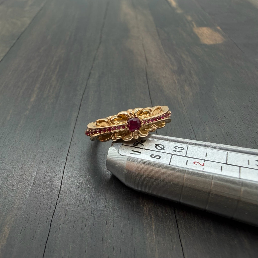 22K Gold Red Diamond Closed Ring