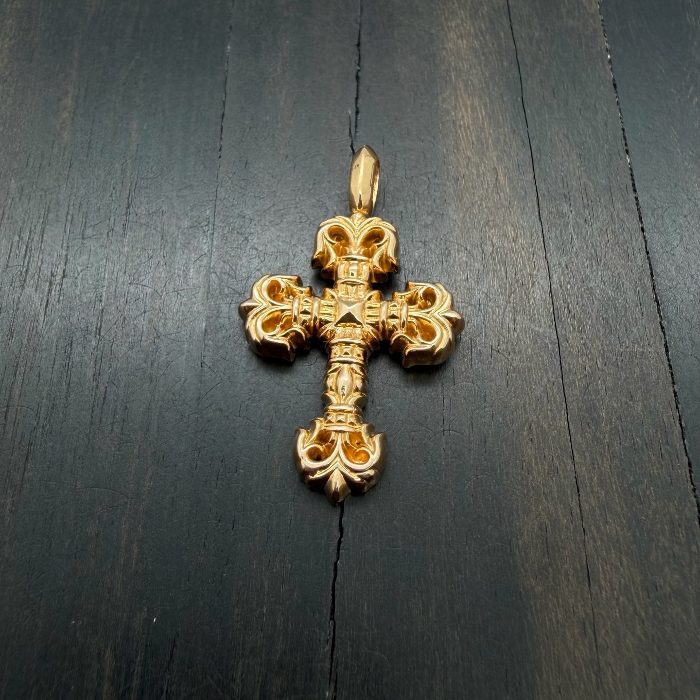 22k Gold Pendang France Exclusive
