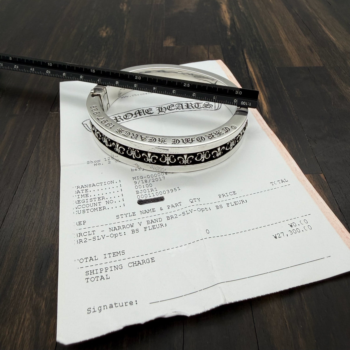 Fleur-de-Lis Hinged Bangle