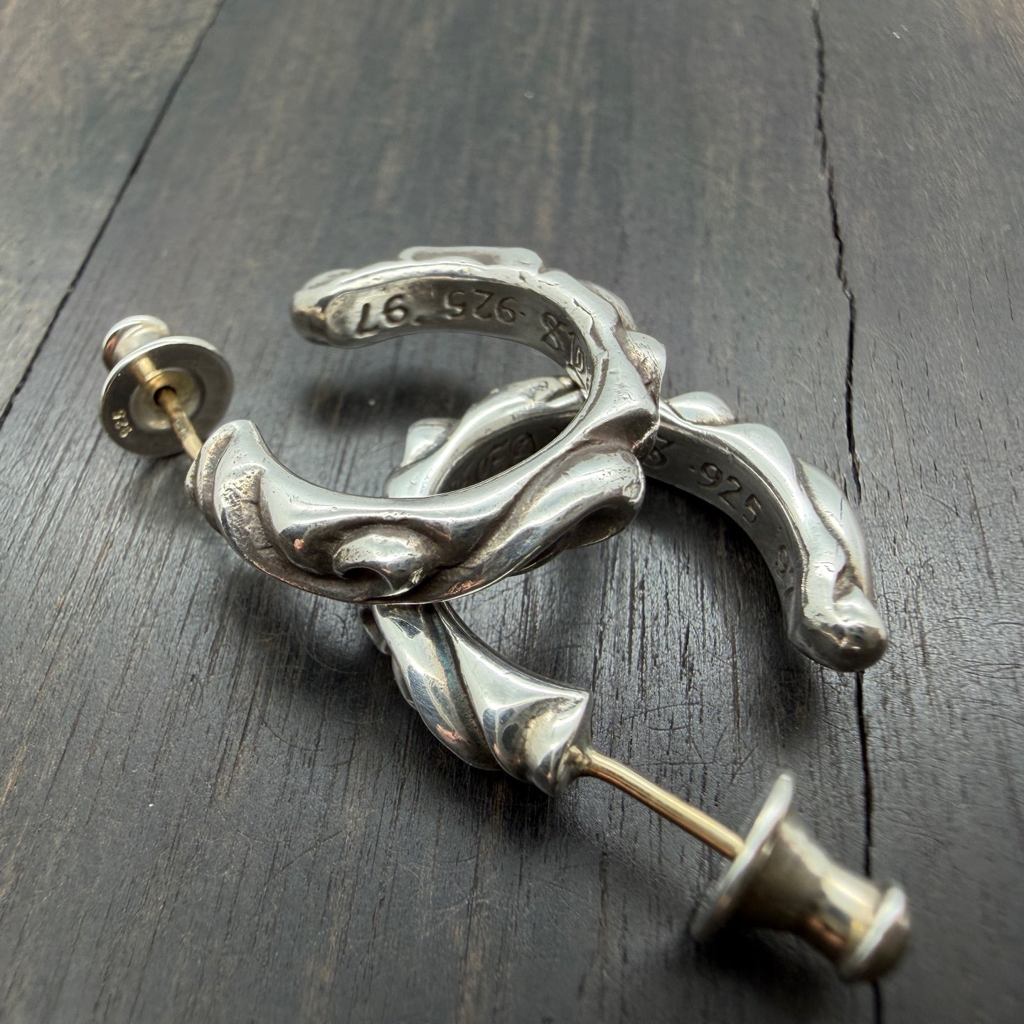 SBT Wave Hoop Earrings