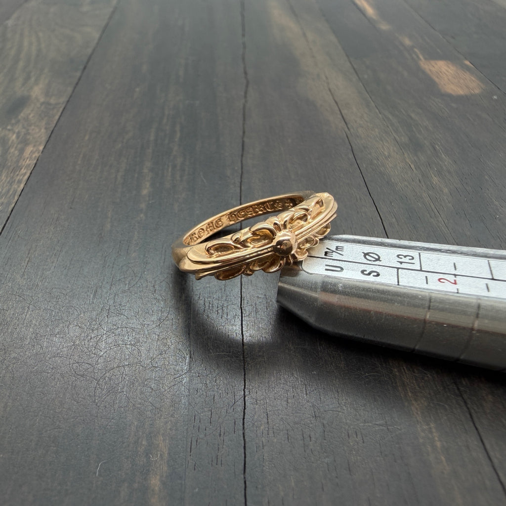 Gold Closed Cross Ring