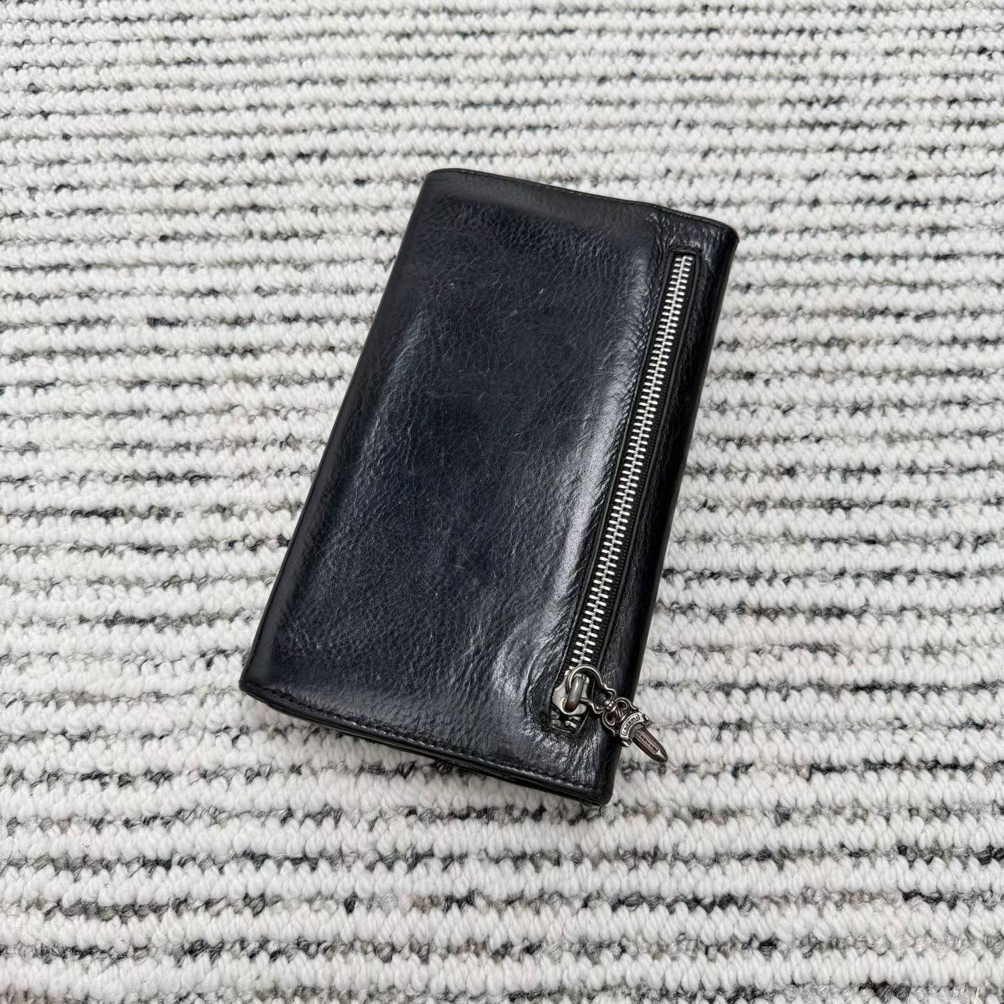 Tri-Fold Long Wallet