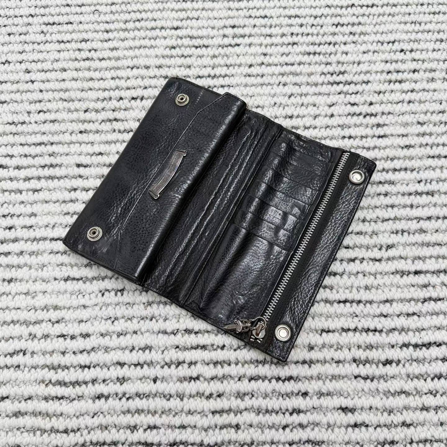 Tri-Fold Long Wallet