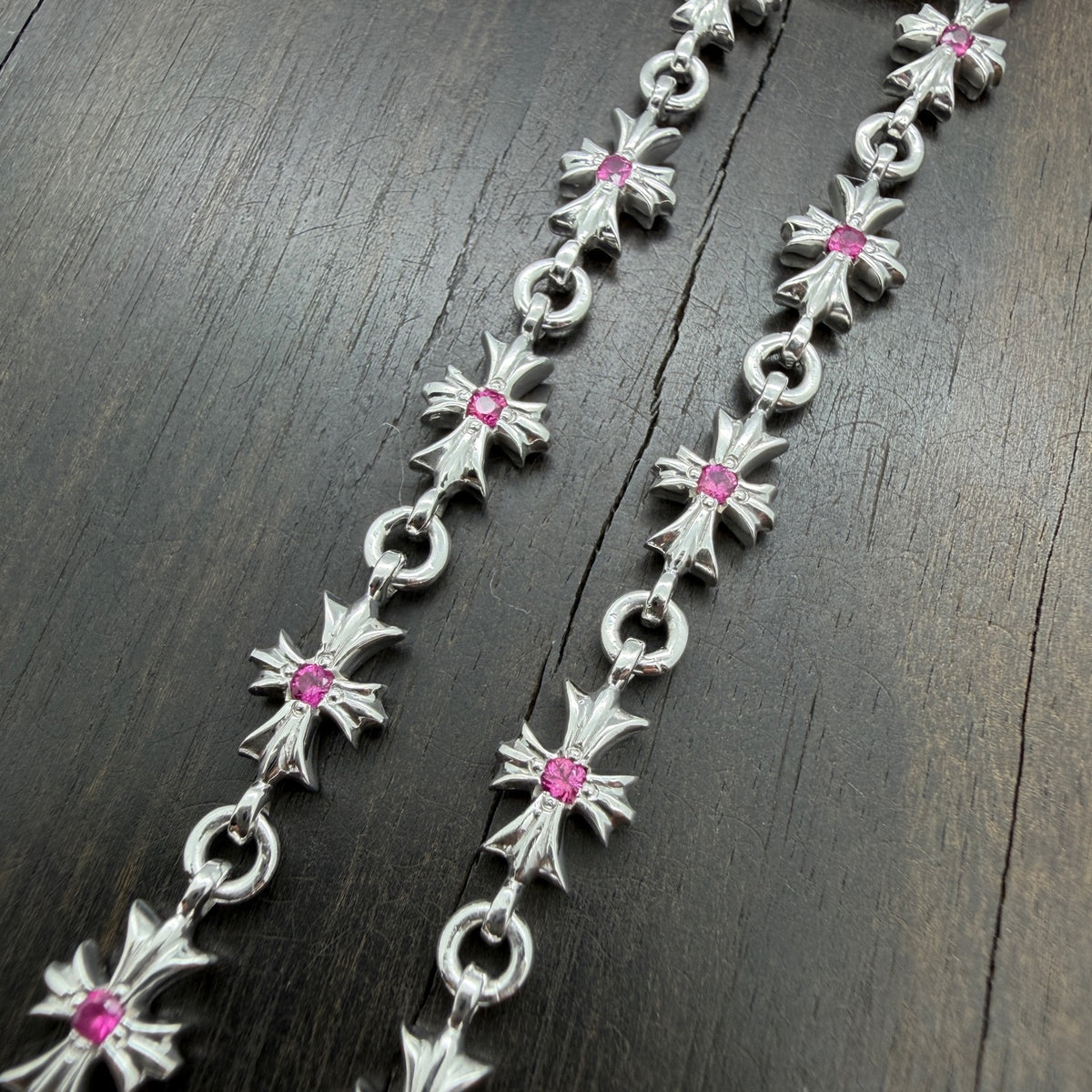 18K White Gold Pink Diamond Pendant