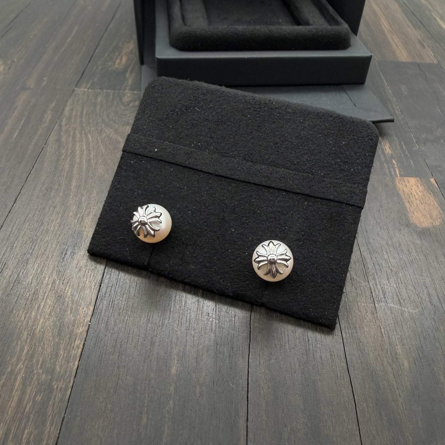 18K White Gold Pearl Stud Earring