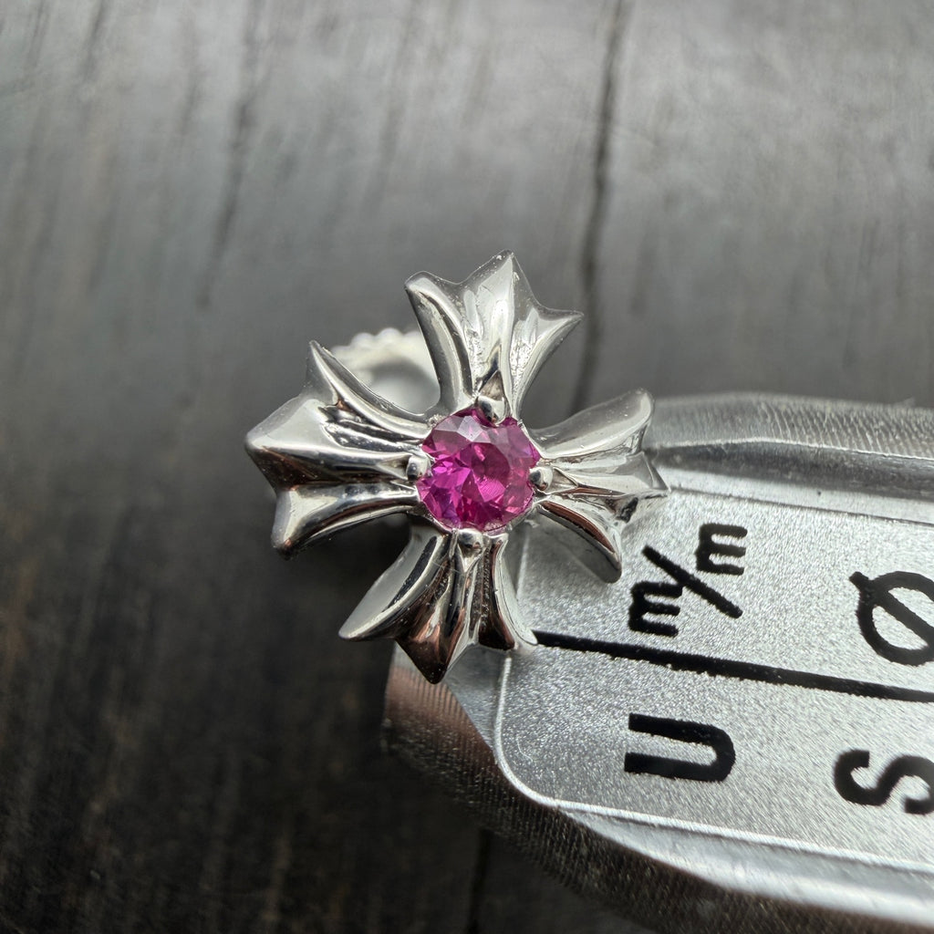 18K White Gold Stud Earring