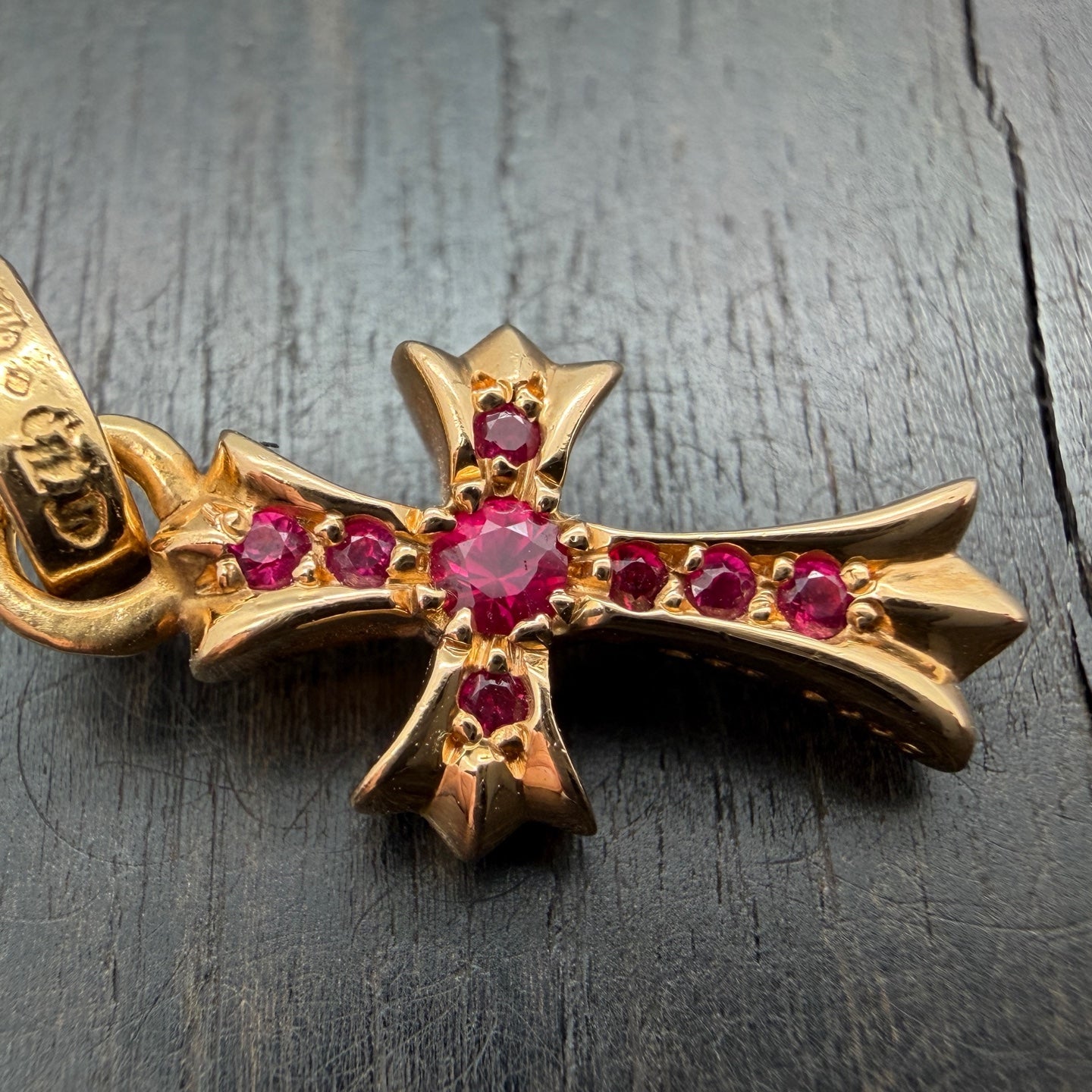 22K Gold Red Diamond Pendant