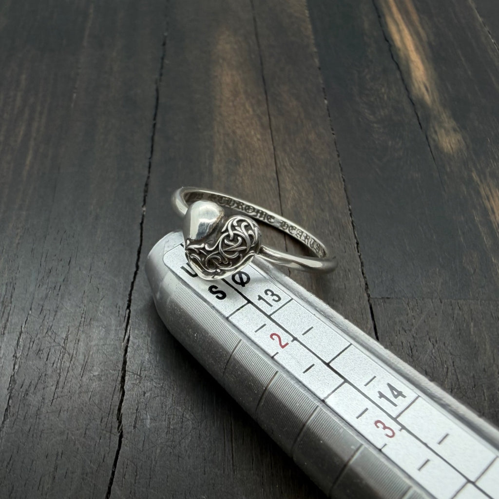 Silver Vine Heart Bubblegum Ring