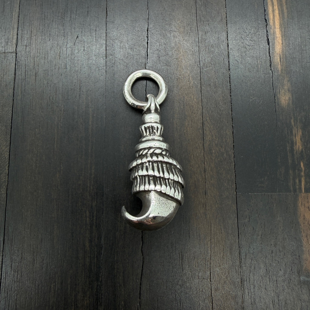 Claw Pendant
