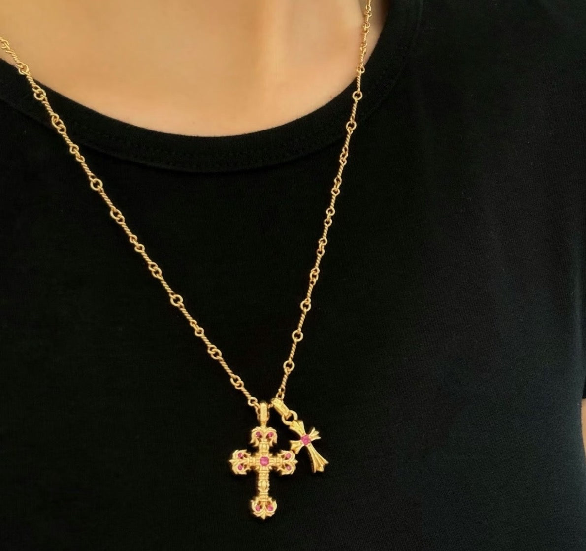 22K Gold Pink Diamond Pendant