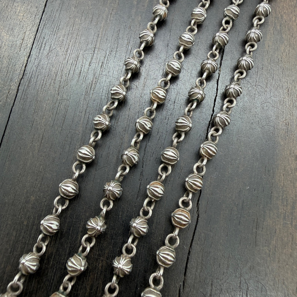 Cross-Cut Bead Necklace