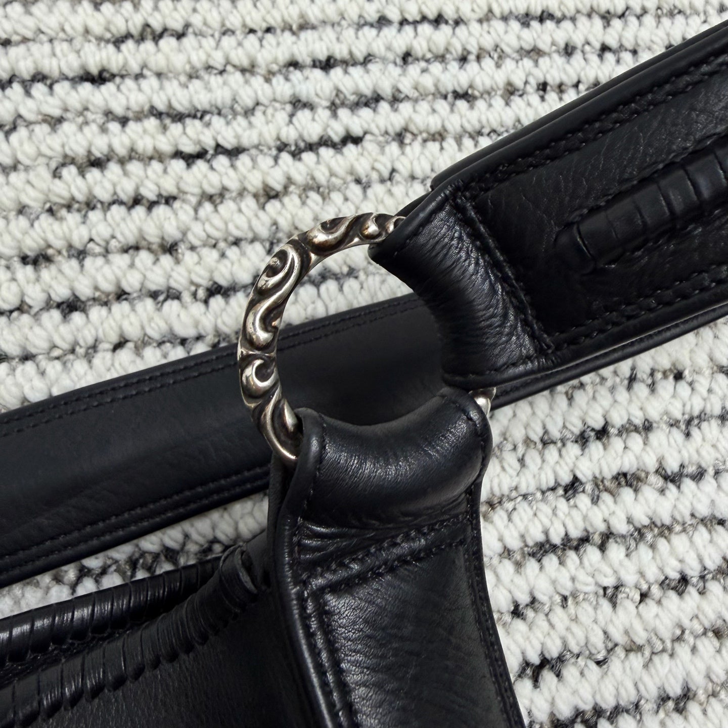 Handbag & Crossbody Bag