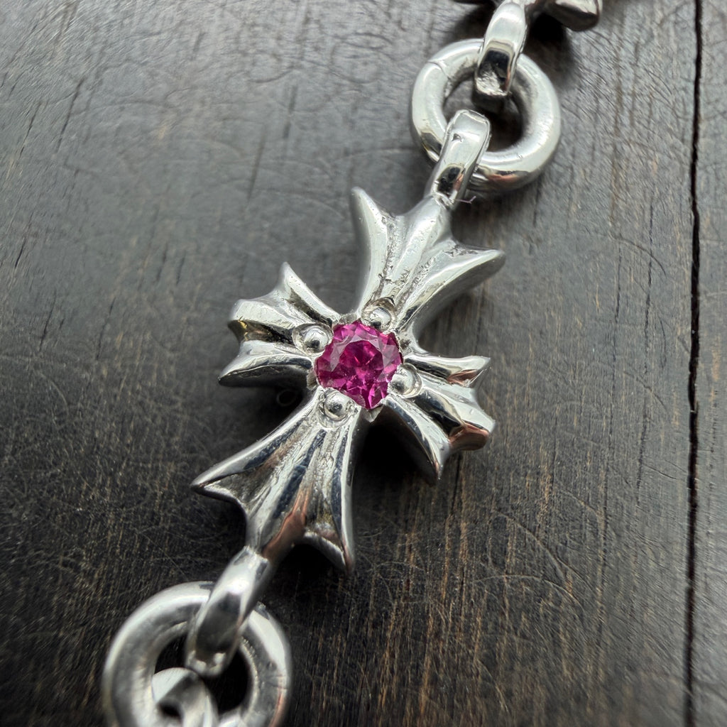18K White Gold Pink Diamond Pendant