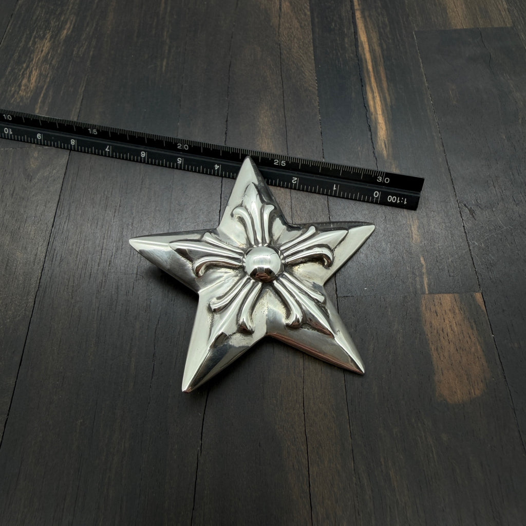 Large star Pendant
