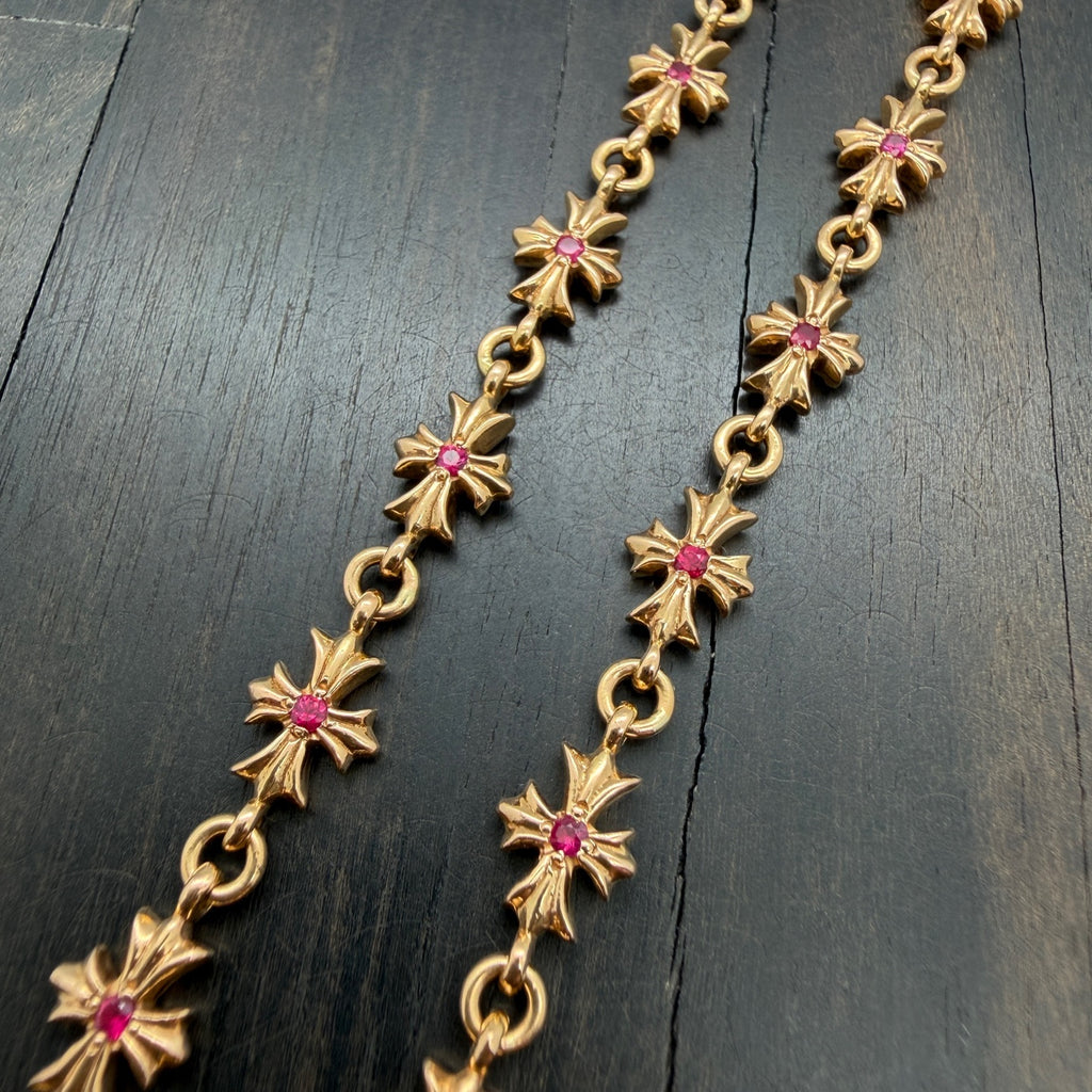 22K Gold Red Diamond Pendant