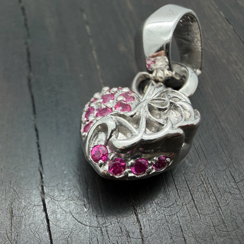 18K Whitel Gold Teardrop Pink Diamond Pendant
