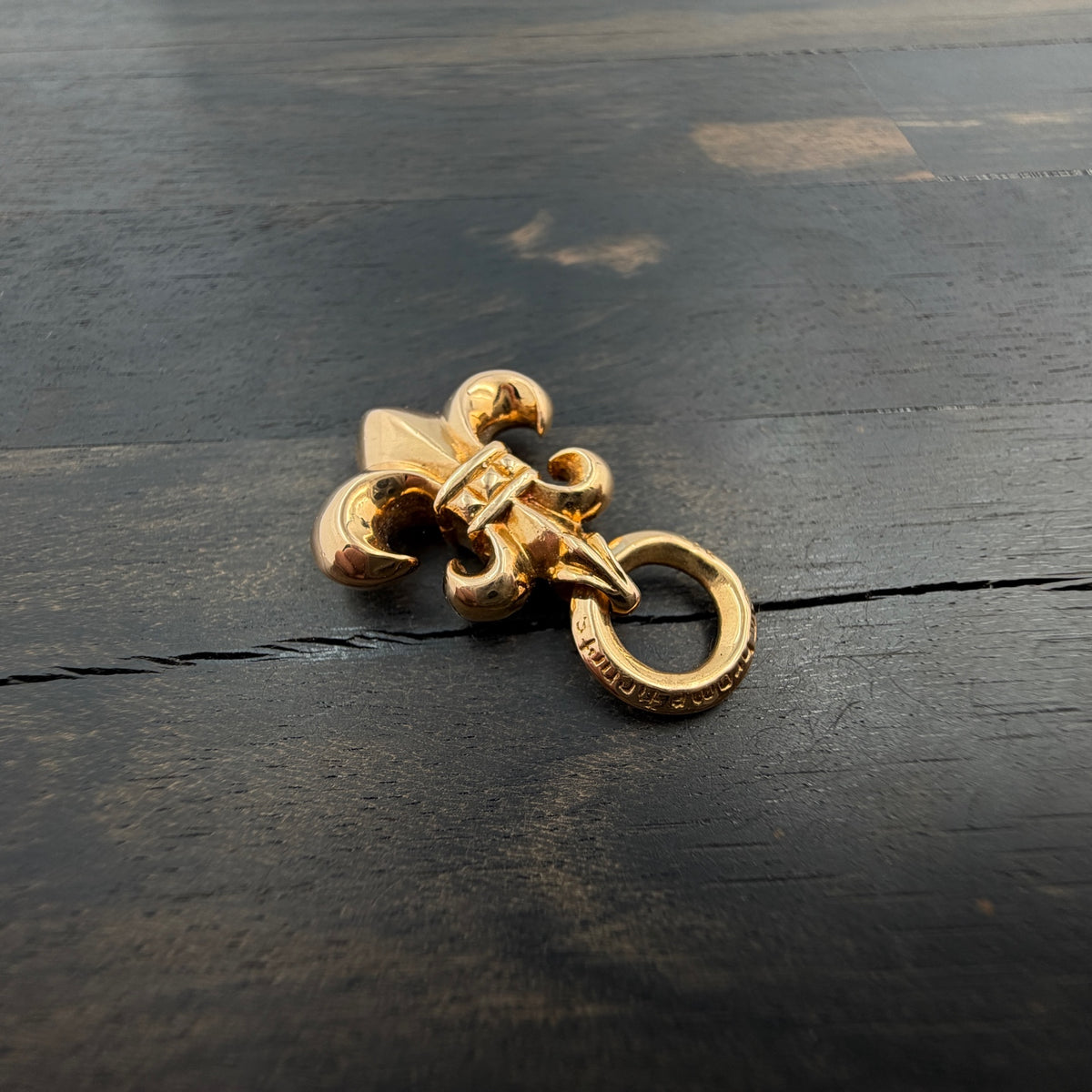 22K Gold Fleur-de-Lis Pendant with Ring Bail