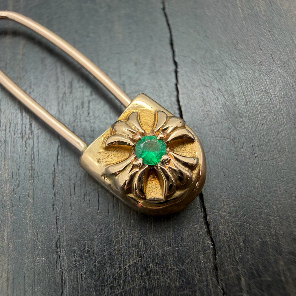 22K Gold Safety-Pin Earring with Green Diamond