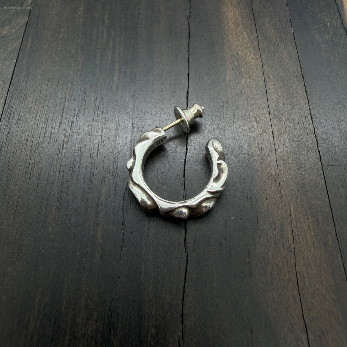 SBT Wave Hoop Earrings