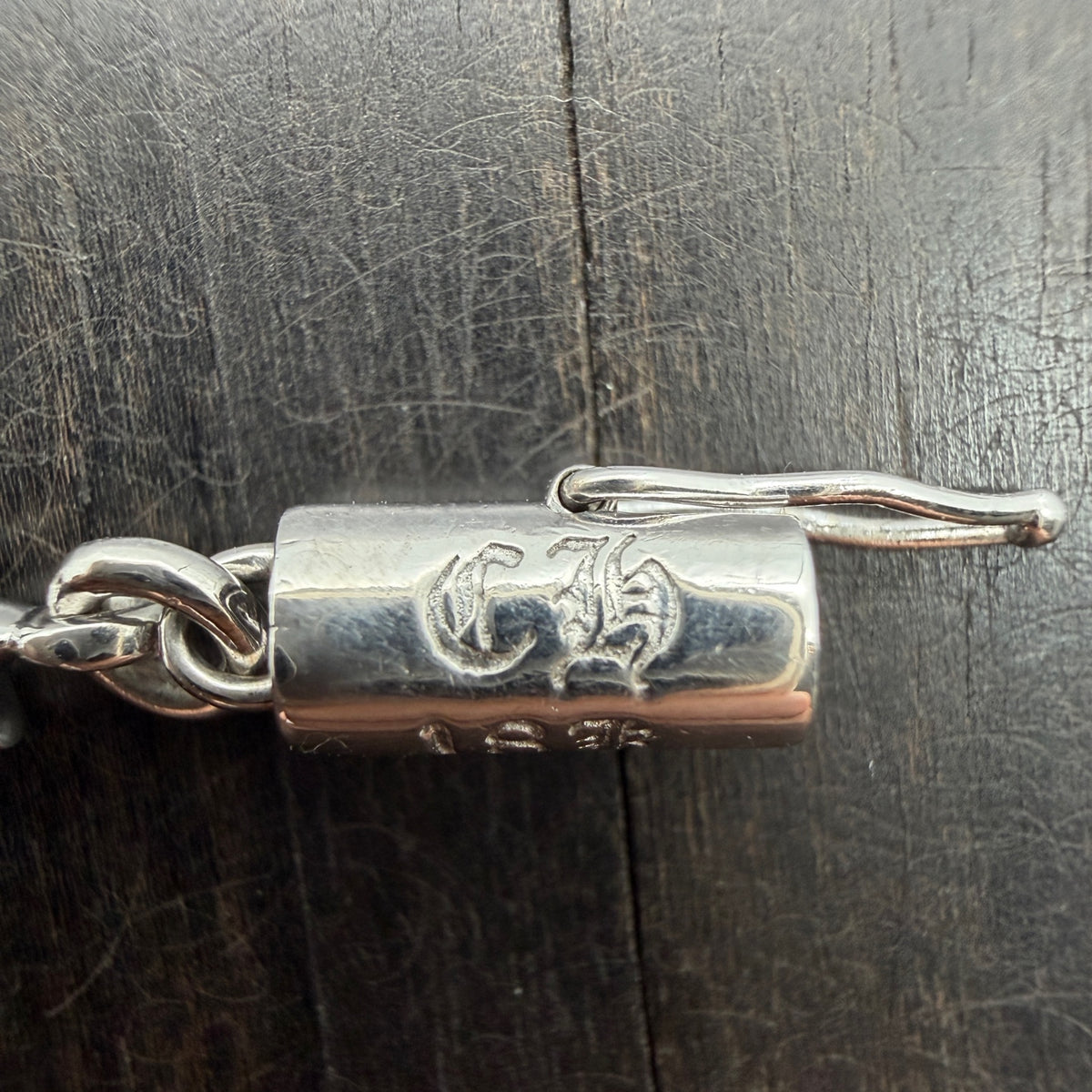 18K White Gold Pink Diamond Pendant