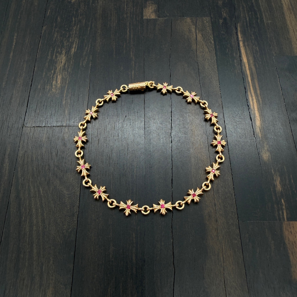 22K Gold Red Diamond Pendant