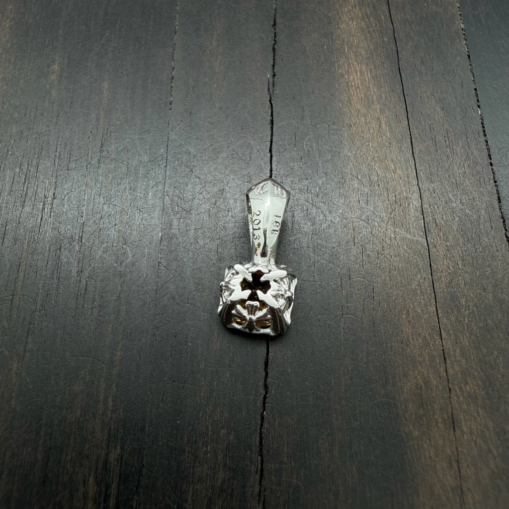 18K Whitel Gold Citrine Cushion Pendant