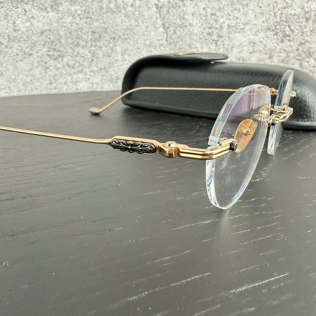 Eyeglasses