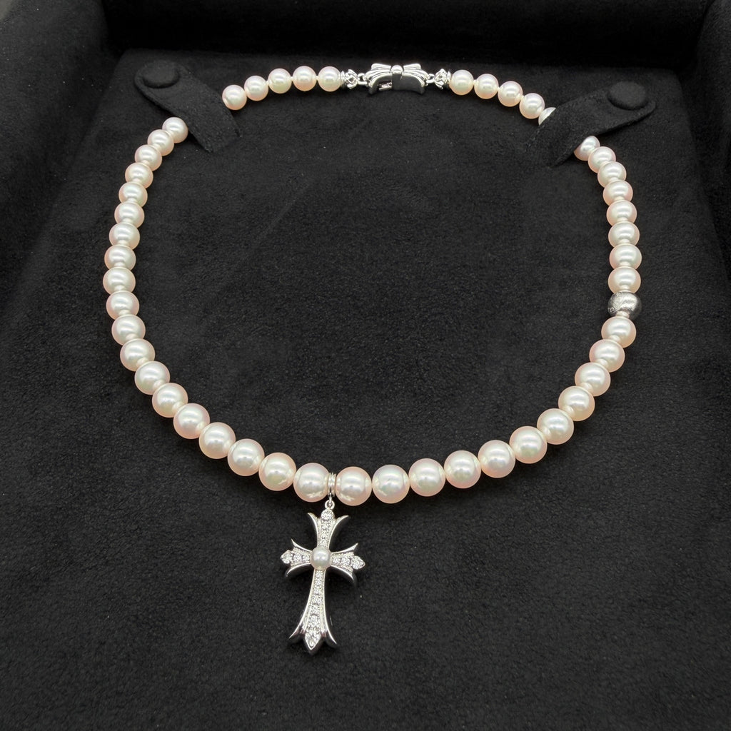 18K White Gold Pearl Necklace