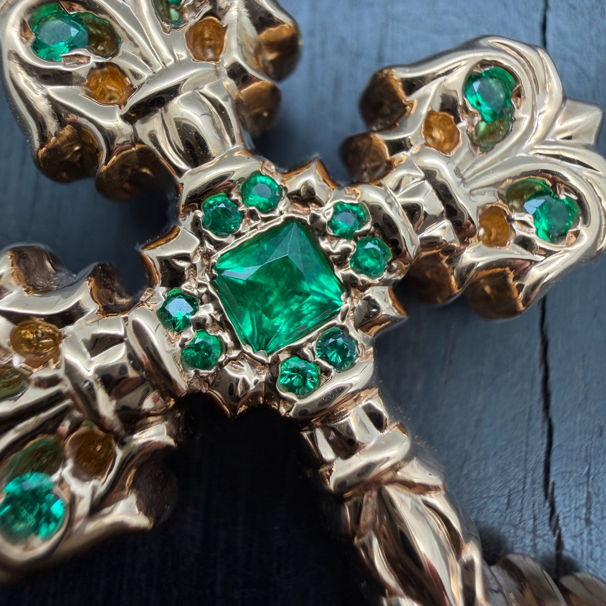22K Gold Medium-Size Green Diamond Pendant