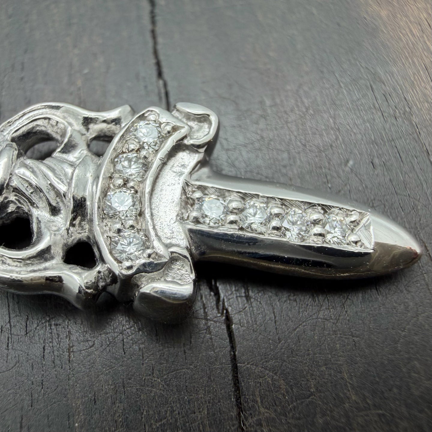 18K Whitel Gold Dagger Pendant