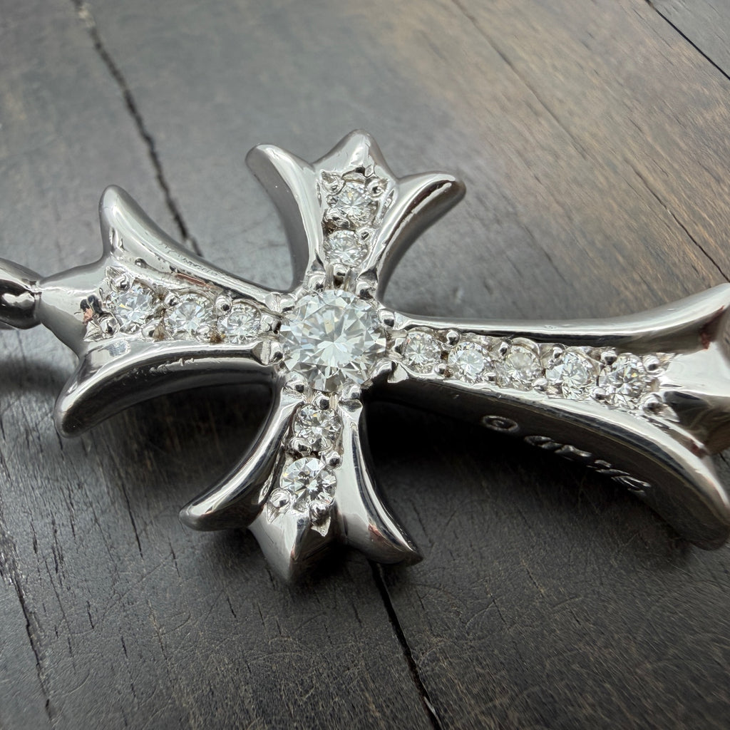 18K White Gold Full Set White Diamonds Pendant