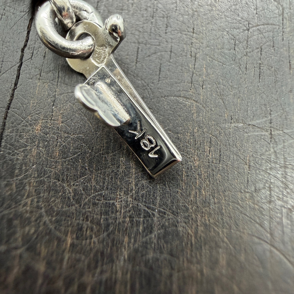 18K White Gold Pink Diamond Pendant