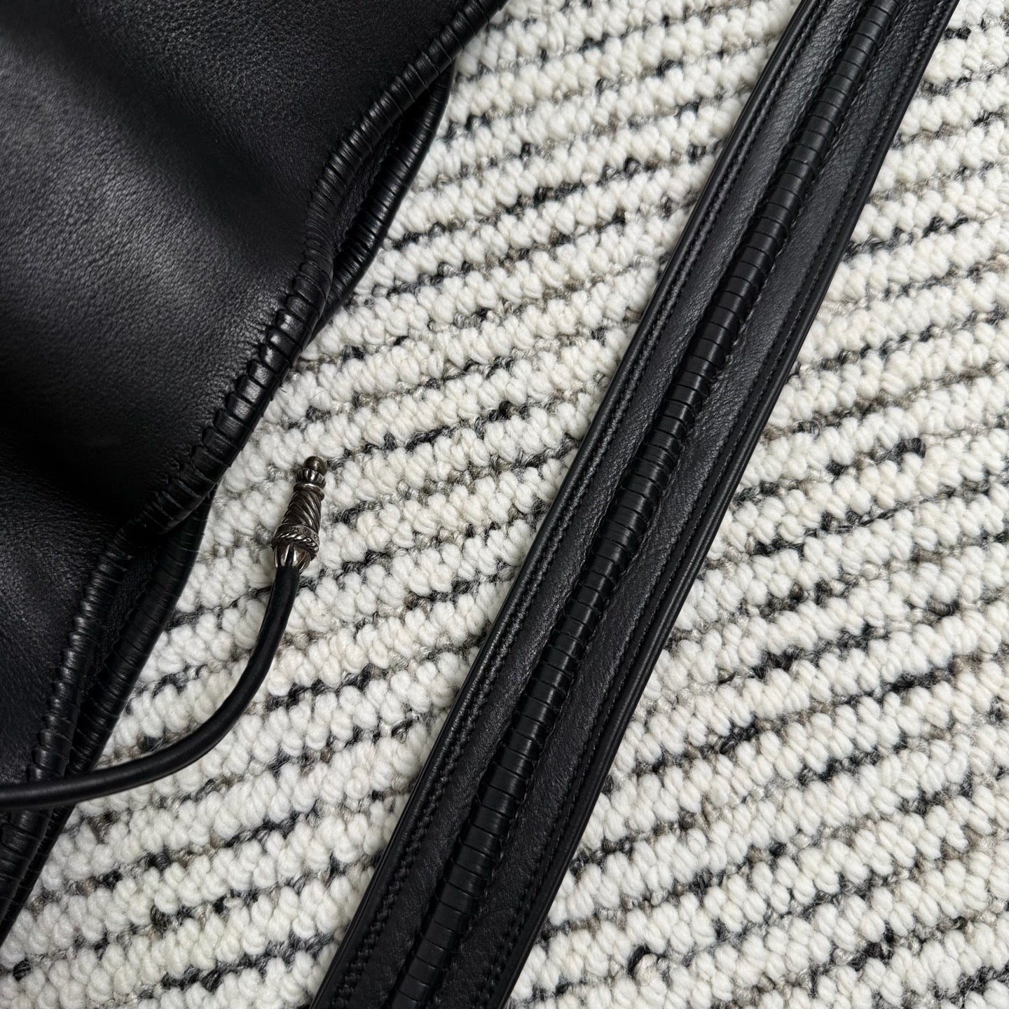 Handbag & Crossbody Bag
