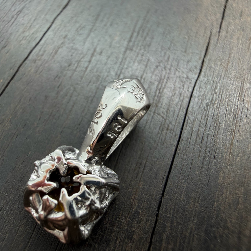 18K Whitel Gold Citrine Cushion Pendant