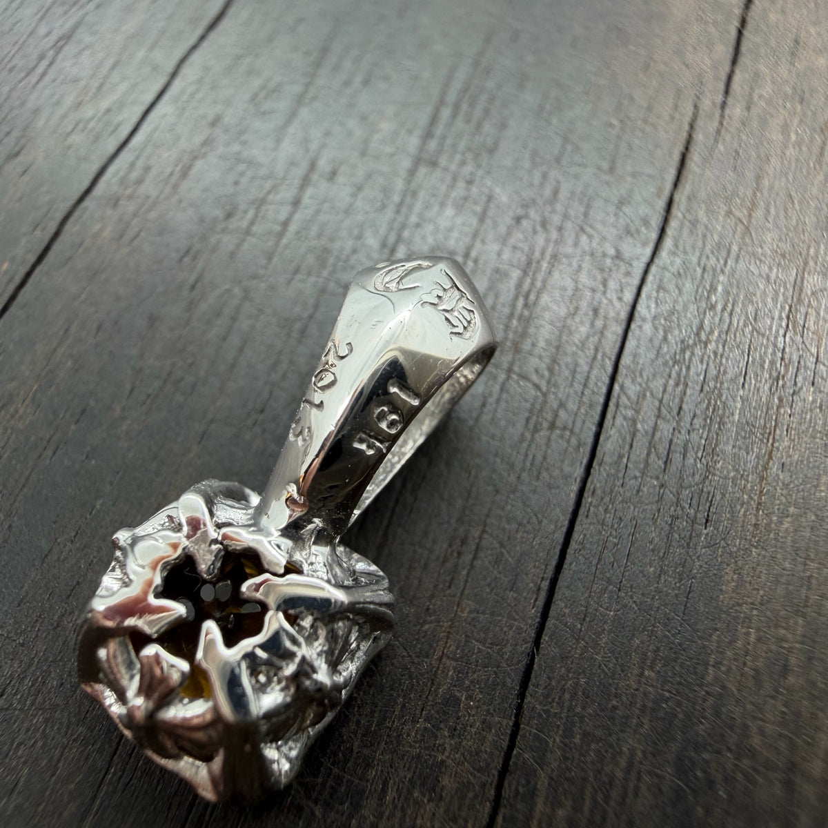 18K Whitel Gold Citrine Cushion Pendant