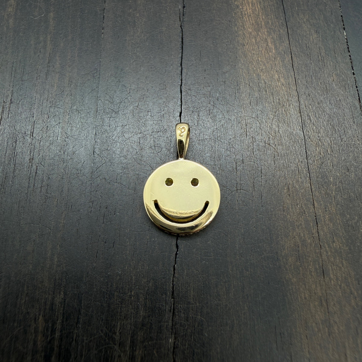 18k Gold Smiley Pendant