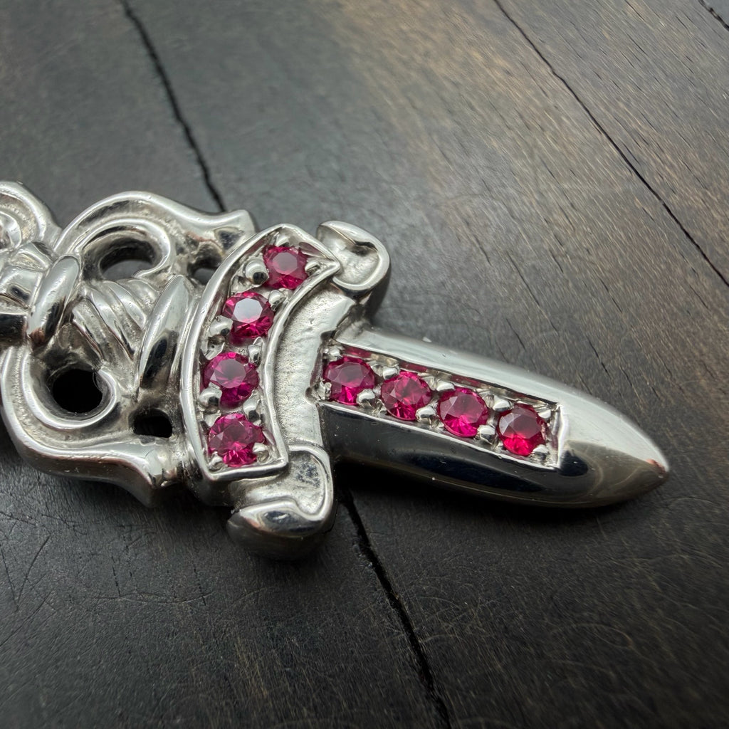 18K White Gold Pink Diamond Dagger Pendant