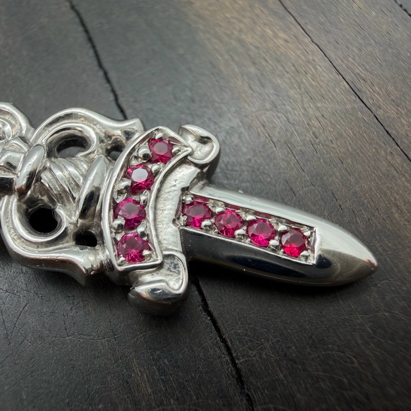 18K White Gold Pink Diamond Dagger Pendant